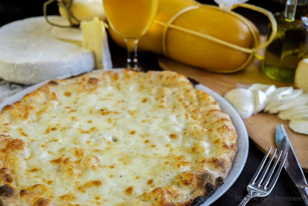 ArVolo Pizza bianca Quattro formaggi