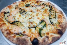 Pizza Salmone gorgonzola zucchine