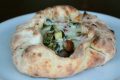 Cestino con verdure miste saltate agli odori Mediterranei (maggiorana, timo, erba cipollina, aglio) e mozzarella