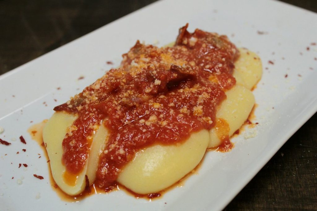 Polenta all'amatriciana