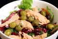 Mix insalata mista al tonno e olive