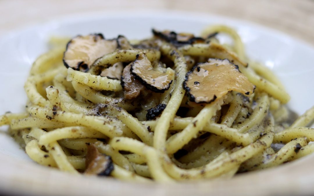 Tonnarelli al tartufo e olio extra vergine
