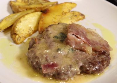 Hamburger al saltimbocca